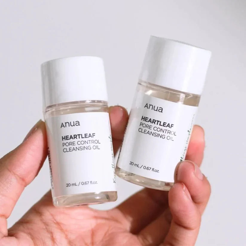 Anua Heartleaf Pore Control Cleansing Oil packaging with Korean skincare heartleaf and pore refining details